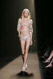 th_02389_Caroline_Winberg-spring2006Wunderkind-03_122_1007lo.jpg