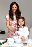 th_69443_JenniferGarner_launches_kids_cooking_academy_07_122_477lo.jpg